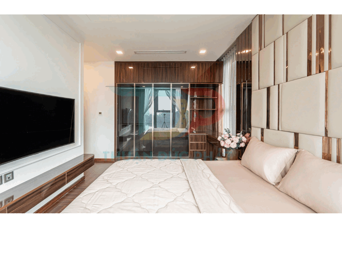 Phòng ngủ nào cũng có tủ quần áo riêng và đầy đủ trang thiết bị